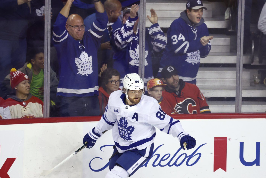 William Nylander's return gives Maple Leafs much-needed lift, wins
