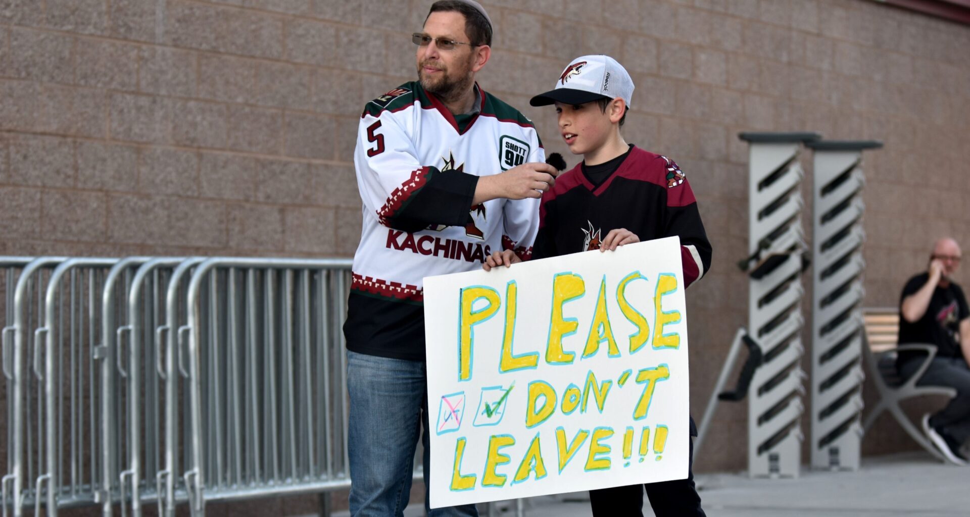 Arizona Coyotes fans blame ownership for departure, hope for NHL return