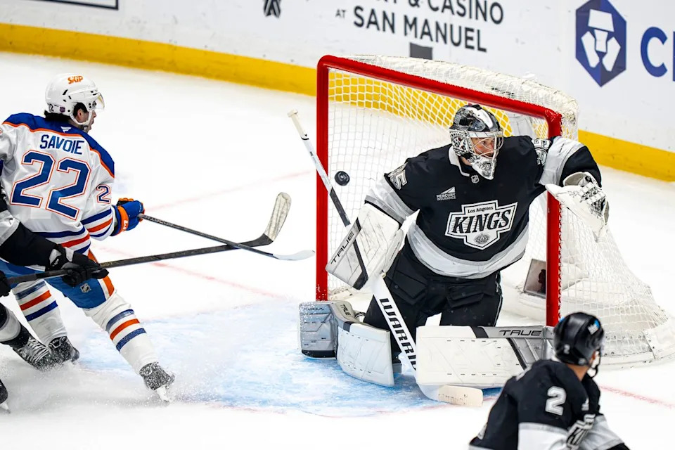 Edmonton Oilers center Matt Savoie (22) assisting a goal during an NHL hockey game against the Los Angeles Kings on February 26th, 2026 in Los Angeles, CA.
