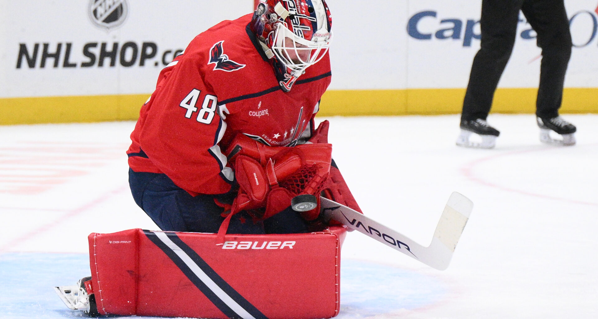 Dubois scores in his return for Washington, and the Capitals beat the Predators 4-2