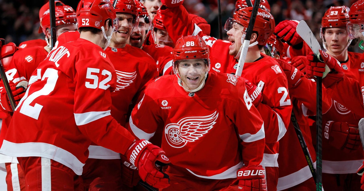 Kane passes Modano for most points by U.S.-born NHL player in Red Wings' loss to Capitals