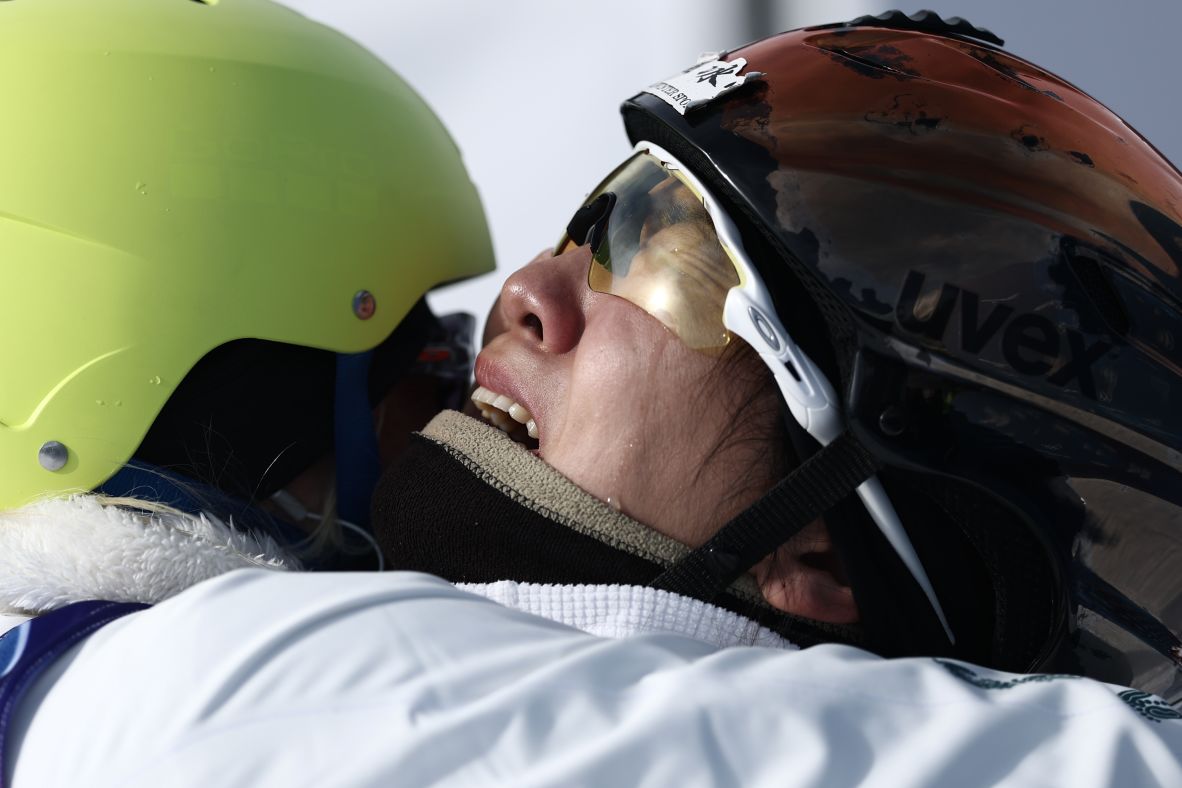 China's Xu Mengtao cries after winning gold in the <a href=