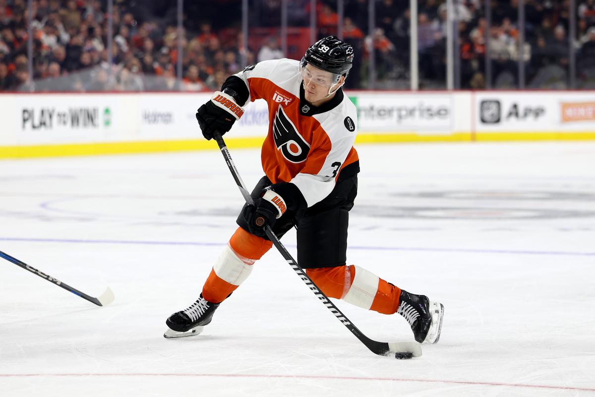 Flyers’ Michkov Addresses Relationship with Tocchet, Training