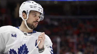 "It’s like an addiction": Ex-Maple Leafs enforcer rips Auston Matthews for constant iPad use on bench during crucial game moments