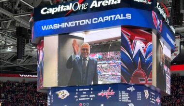 Barry Trotz, the only head coach to lead the Capitals to a Stanley Cup, honored during Predators game