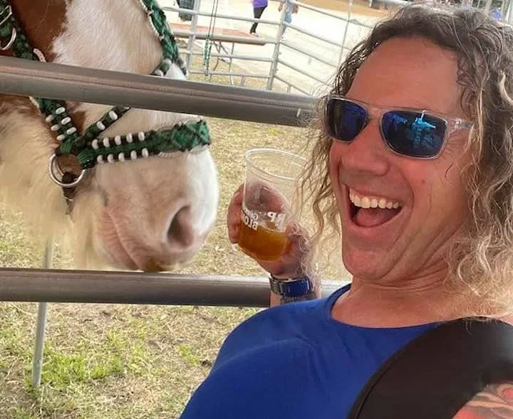 Dorgan takes a selfie with a horse