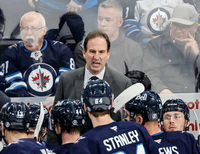 “Yeah, that’s pretty disappointing”: Winnipeg Jets coach Scott Arniel blasts at Montreal Canadiens fans after team suffers a huge loss