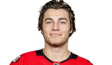 Colton Dach headshot - Chicago Blackhawks C