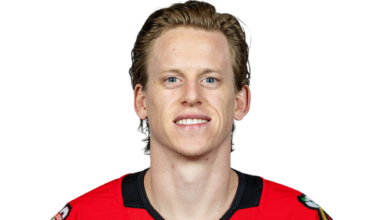 Connor Murphy headshot - Chicago Blackhawks D