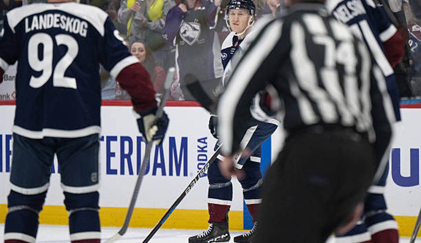 Avalanche vs. Blackhawks Prediction, Odds, Picks - Feb. 28