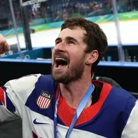 USA Hockey star Dylan Larkin takes shot at controversial Sidney Crosby, Canada decision in 2026 Winter Olympics