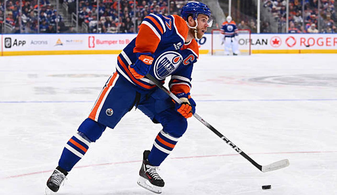 Lightning vs. Maple Leafs Prediction, Odds, Picks - Feb. 25