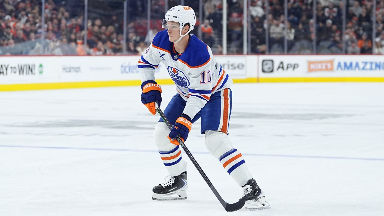 Oilers' Frederic, Mangiapane finding perspective as deadline draws near