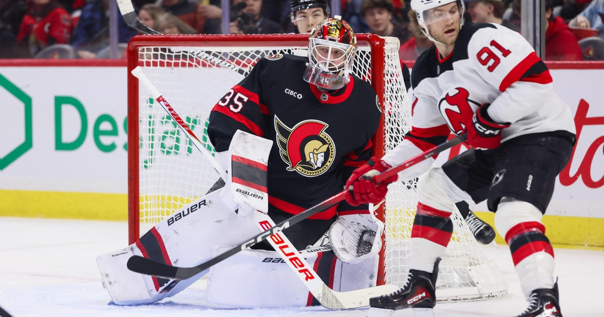 Ullmark wins in return from leave of absence, Senators beat Devils 4-1