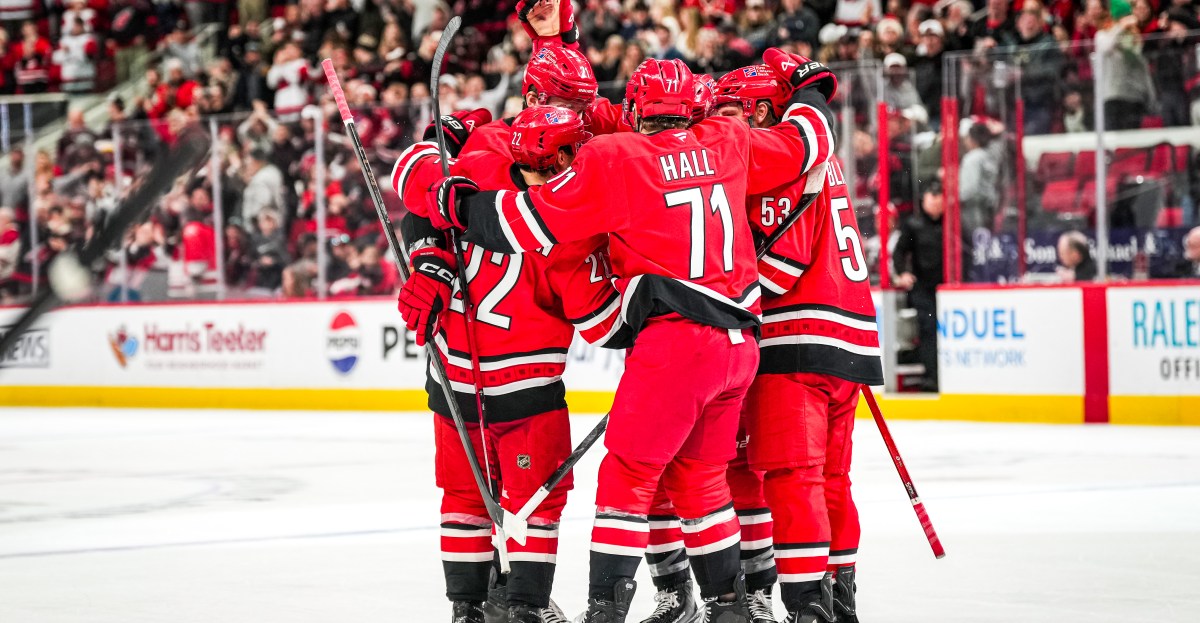 Hurricanes blow 2-0 lead but beat Kings 3-2 in Overtime