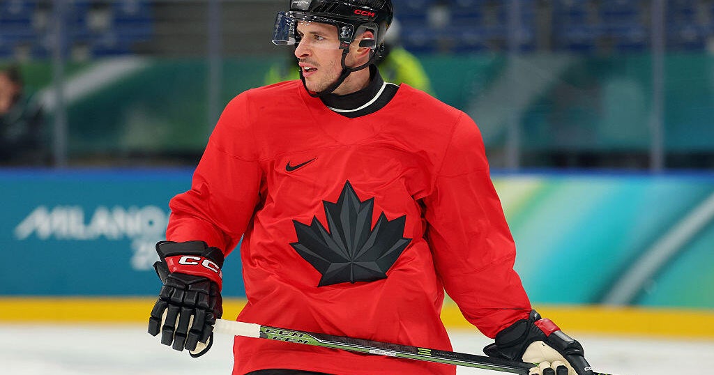 Sidney Crosby skates ahead of Team Canada's semifinal game, will not play Friday