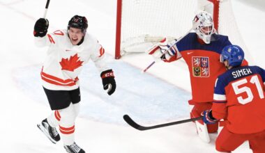 Olympic Quarterfinal Day; Islanders back at practice