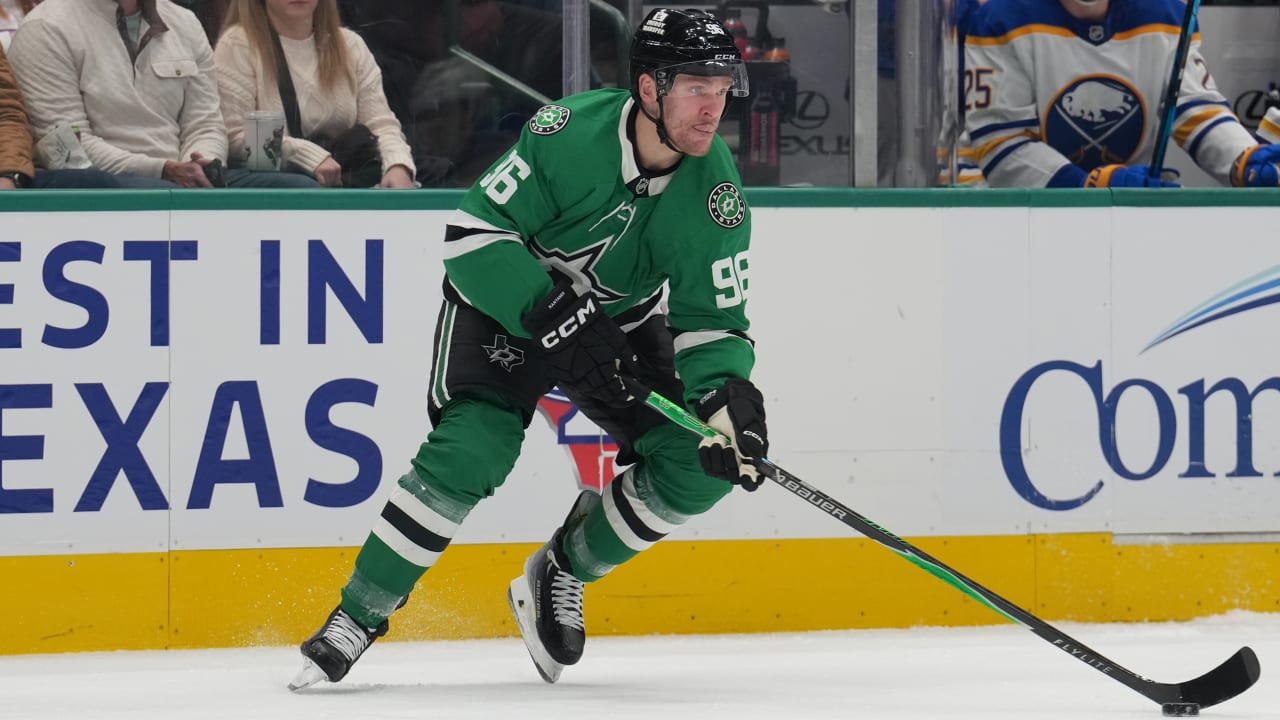 Rantanen expected back before end of regular season for Stars