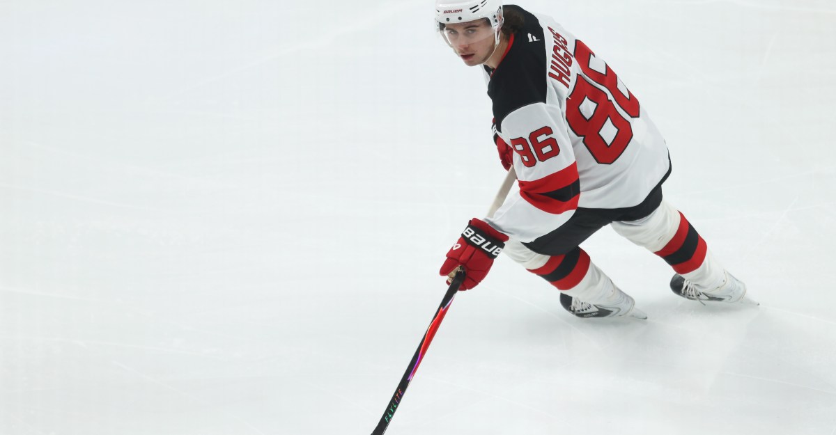 Olympic hero Jack Hughes gets standing ovation at Pens-Devils game in Pittsburgh