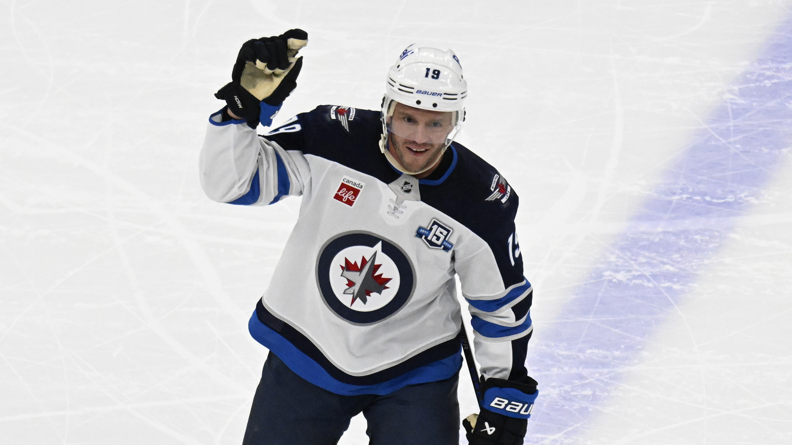 Jets Weigh Surprising Option with Hall of Famer