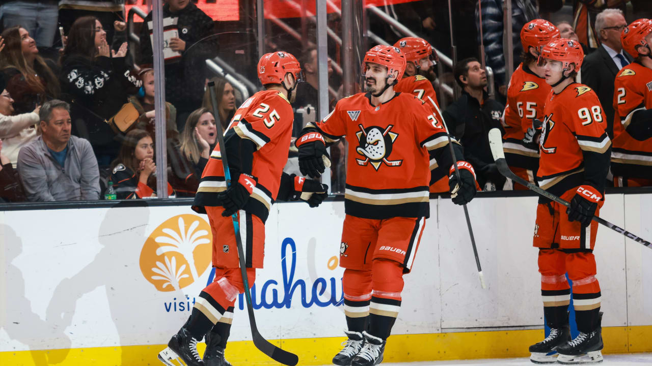 Kreider Opens the Scoring | Anaheim Ducks