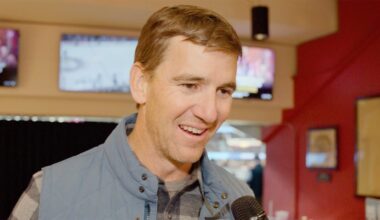 Eli Manning Talks Devils in Ottawa