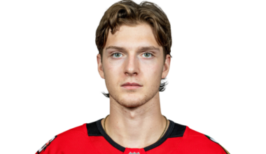 Kevin Korchinski headshot - Chicago Blackhawks D