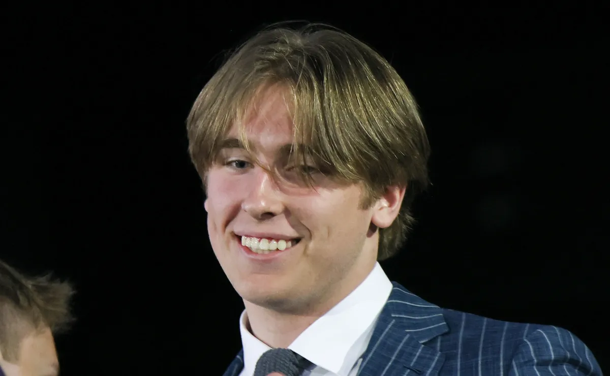 NY Rangers news: Mike Sullivan put on notice about star prospect after Artemi Panarin trade