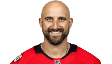 Nick Foligno headshot - Chicago Blackhawks LW