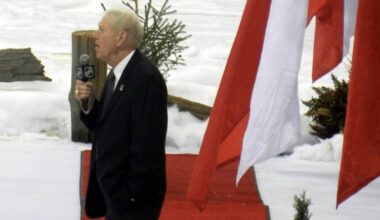 Legendary Vancouver Canucks broadcaster Jim Robson dies at 91