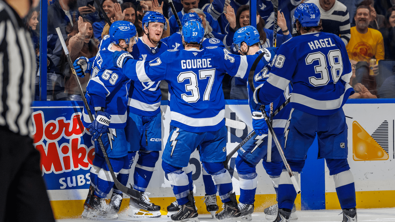 Kucherov has 4 points, Lightning rally late for OT win against Sabres