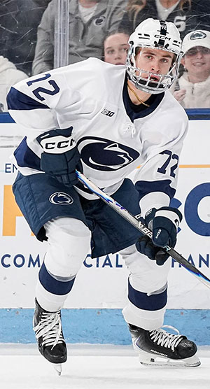 McKenna's 8-Point Night Most in NCAA in 39 Years : College Hockey News