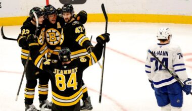 Boston Bruins right wing David Pastrnak (88) and teammates celebrate his goal that gave Boston a 5-3 lead during the 3rd period. The Boston Bruins hosted the Toronto Maple Leafs Tuesday, November 11, 2025 at TD Garden in Boston, MA.
