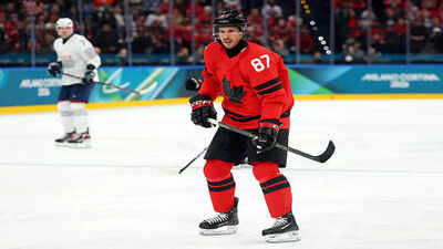 Pittsburgh Penguins' Sidney Crosby becomes Canada's all-time Olympic points leader after three points against France