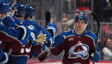MacKinnon reaches 700 assists as Avalanche sink Sharks, 4-2