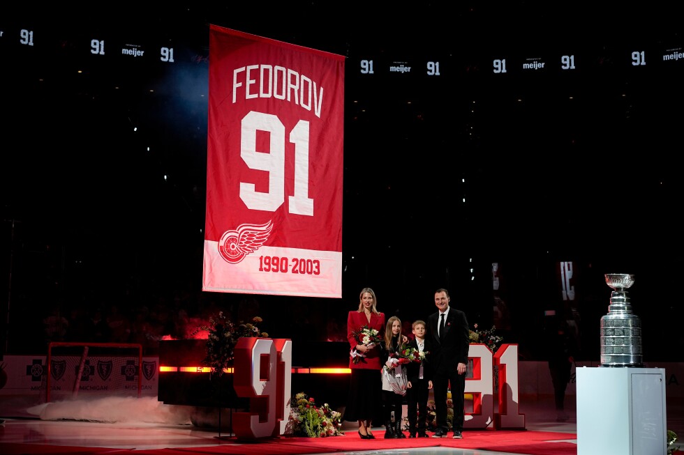 Red Wings retire Sergei Fedorov's No. 91 jersey
