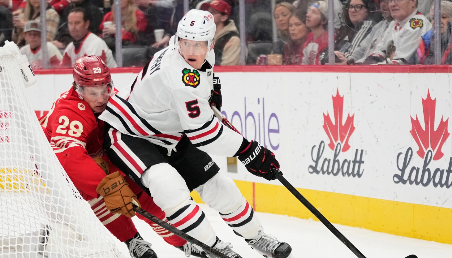 Blackhawks' Connor Murphy feeling allure of playoffs as trade deadline nears