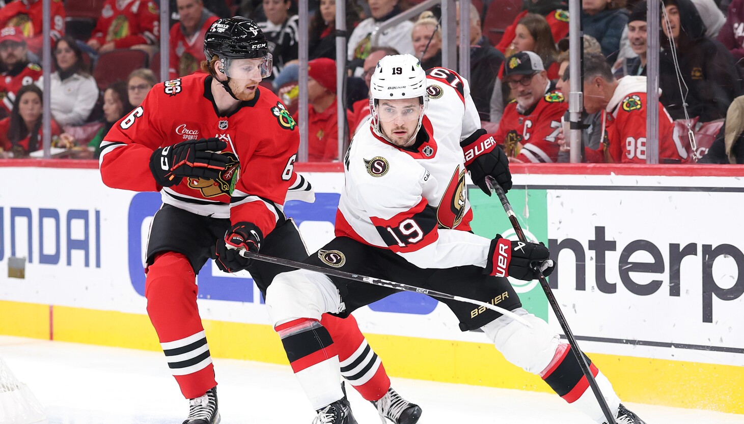 Blackhawks rookie Sam Rinzel learning how to use brainpower to overcome lack of physical power