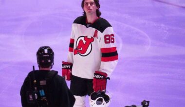 Late goals by Clifton and Chinakhov push the Penguins past Jack Hughes and the Devils 4-1 – Butler Eagle