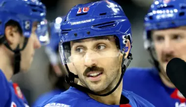 NY Rangers reportedly face trade threat from rival NY Islanders over Artemi Panarin former teammate