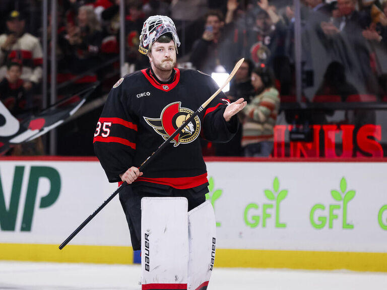 Ullmark awarded 1st star in return: 'It was really hard holding it together'