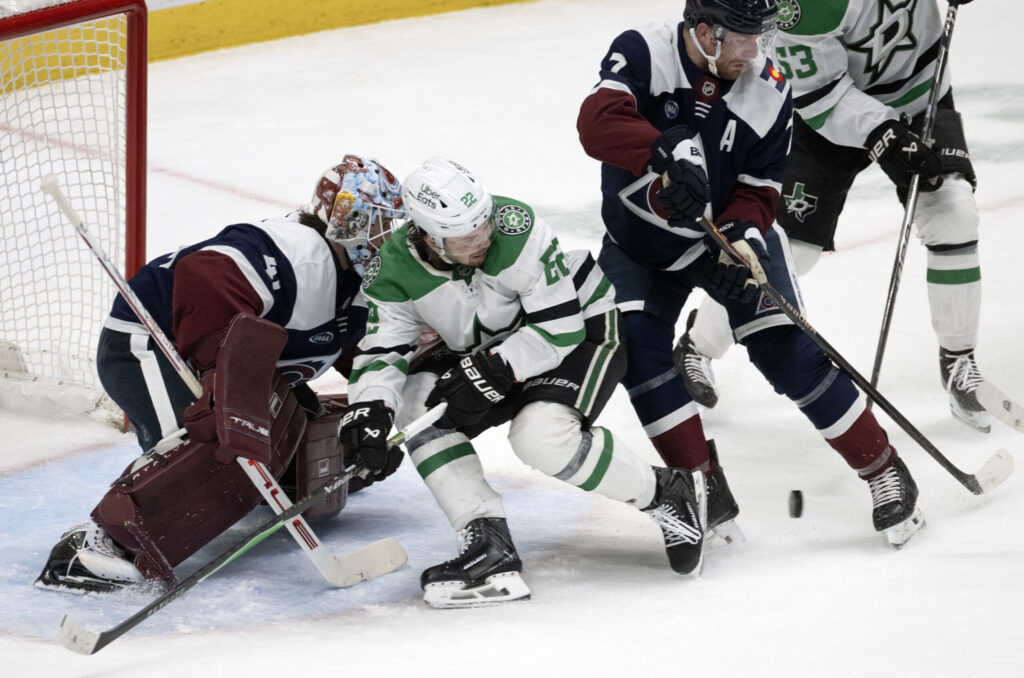 Avalanche do almost everything right, still fall to Stars 2-1 in shootout as division race gets tighter