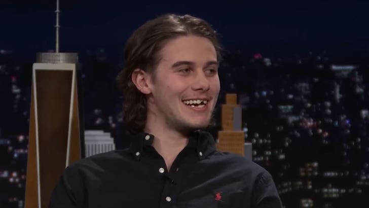 030326_jack_hughes_kal