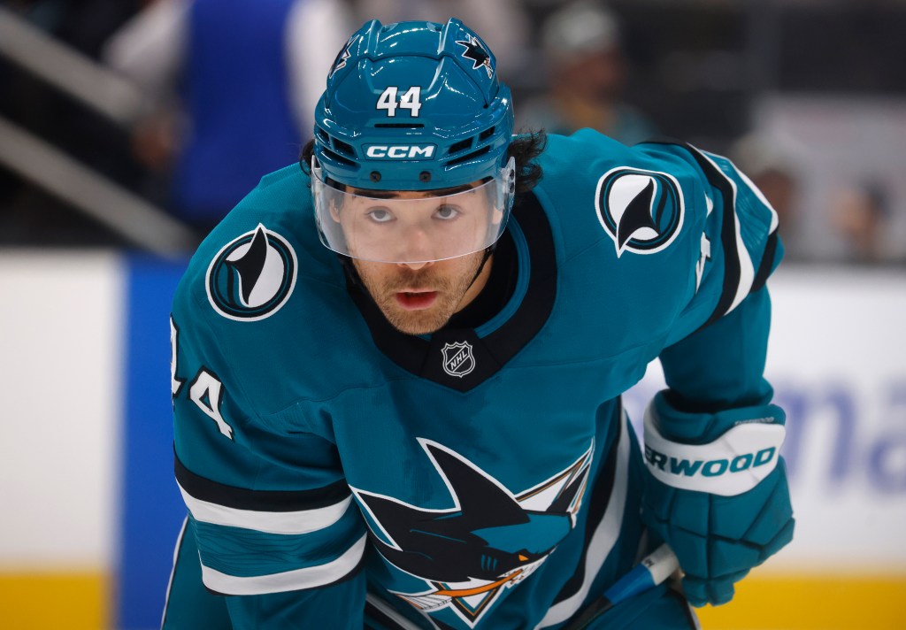 San Jose Sharks winger Kiefer Sherwood still unsigned