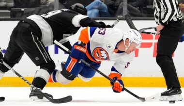 Islanders unable to erase three-goal deficit, fall to Kings in LA