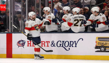 Florida Panthers: Mike Benning Makes NHL Debut With Florida Panthers Following in His Father's Footsteps | NHL News