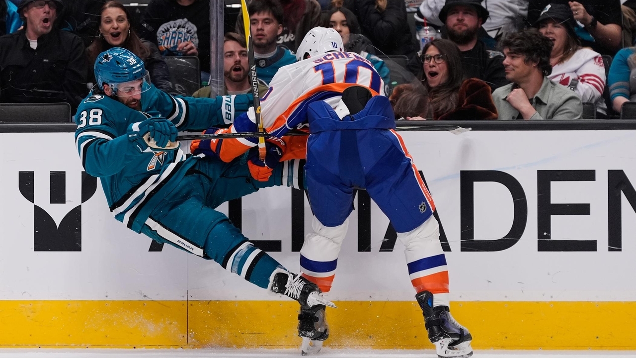 Islanders' Brayden Schenn stands up for his new teammates immediately