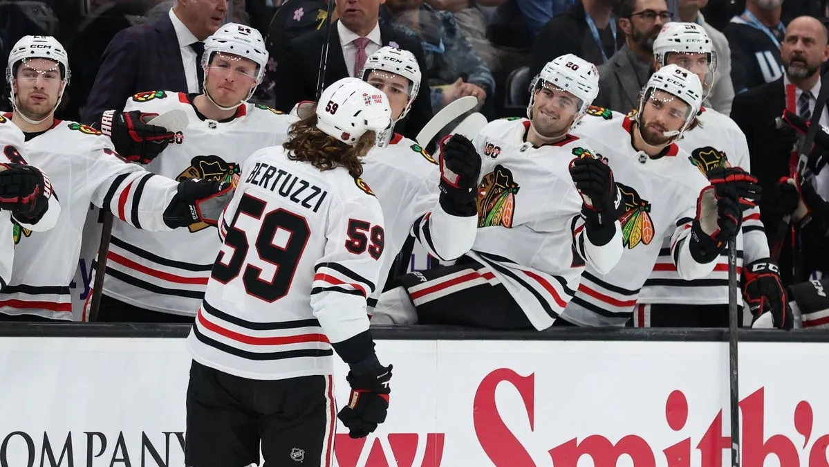 Vegas Golden Knights vs. Chicago Blackhawks odds, tips and betting trends