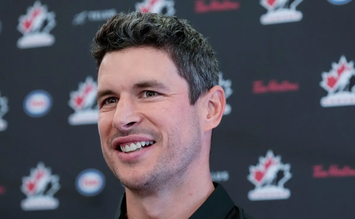 Is Sidney Crosby playing today for Penguins vs Utah Mammoth?