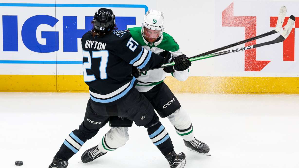 Mammoth end Stars' 15-game point streak with 6-3 road win